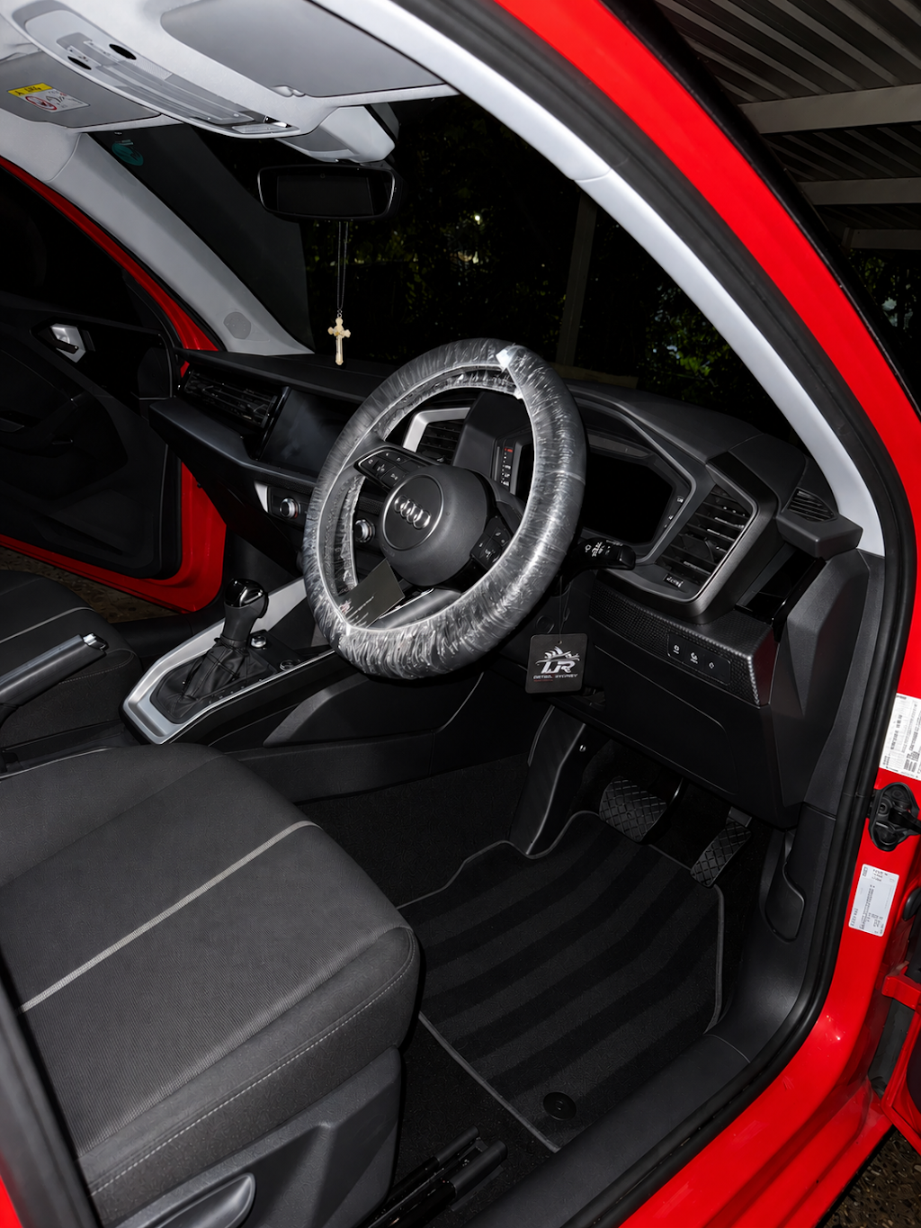 LR Detail Sydney | 58 Pine St, Rydalmere NSW 2116, Australia | Phone: 0410 188 701