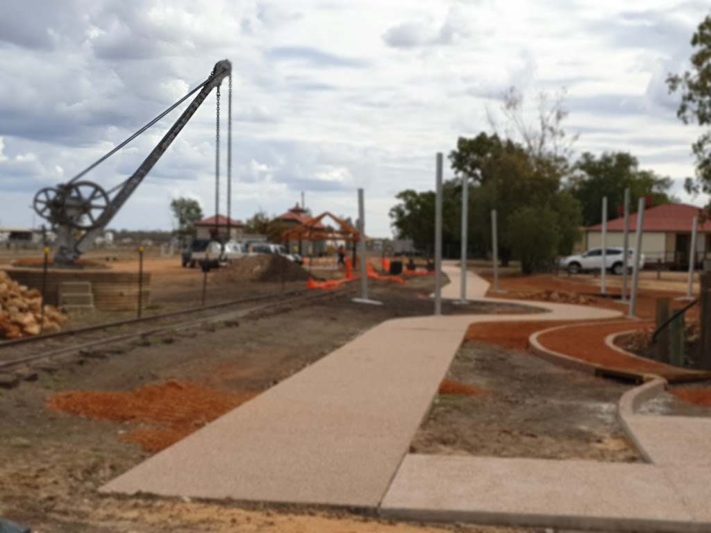 Australia Post - Lightning Ridge LPO | post office | 46 Morilla St, Lightning Ridge NSW 2834, Australia | 0268290320 OR +61 2 6829 0320