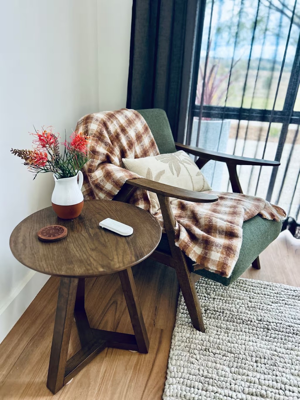 Luxury Villas @ Small Batch | 713a Black Springs Rd, St Fillans NSW 2850, Australia | Phone: 0420 839 395