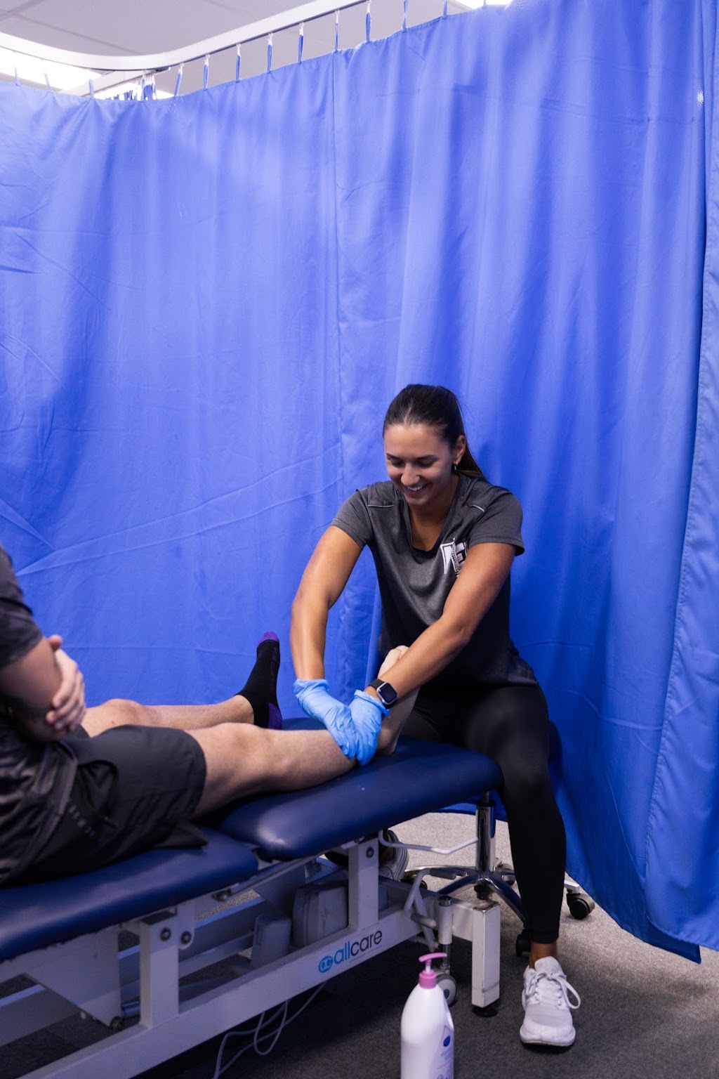 Movement Essentials.Physio | Unit 1/5 Merryvale Rd, Minto NSW 2566, Australia | Phone: (02) 9602 4721