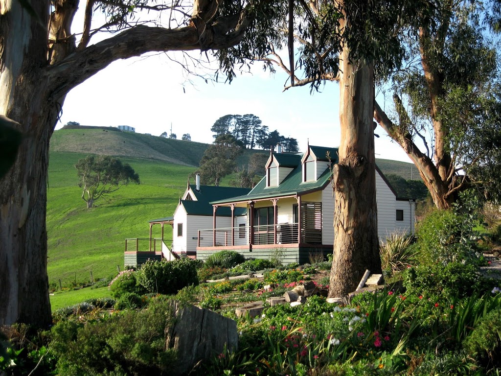 Loves Lane Cottages | lodging | 1495 Meeniyan-Mirboo N Rd, Dumbalk VIC 3956, Australia | 0356641212 OR +61 3 5664 1212