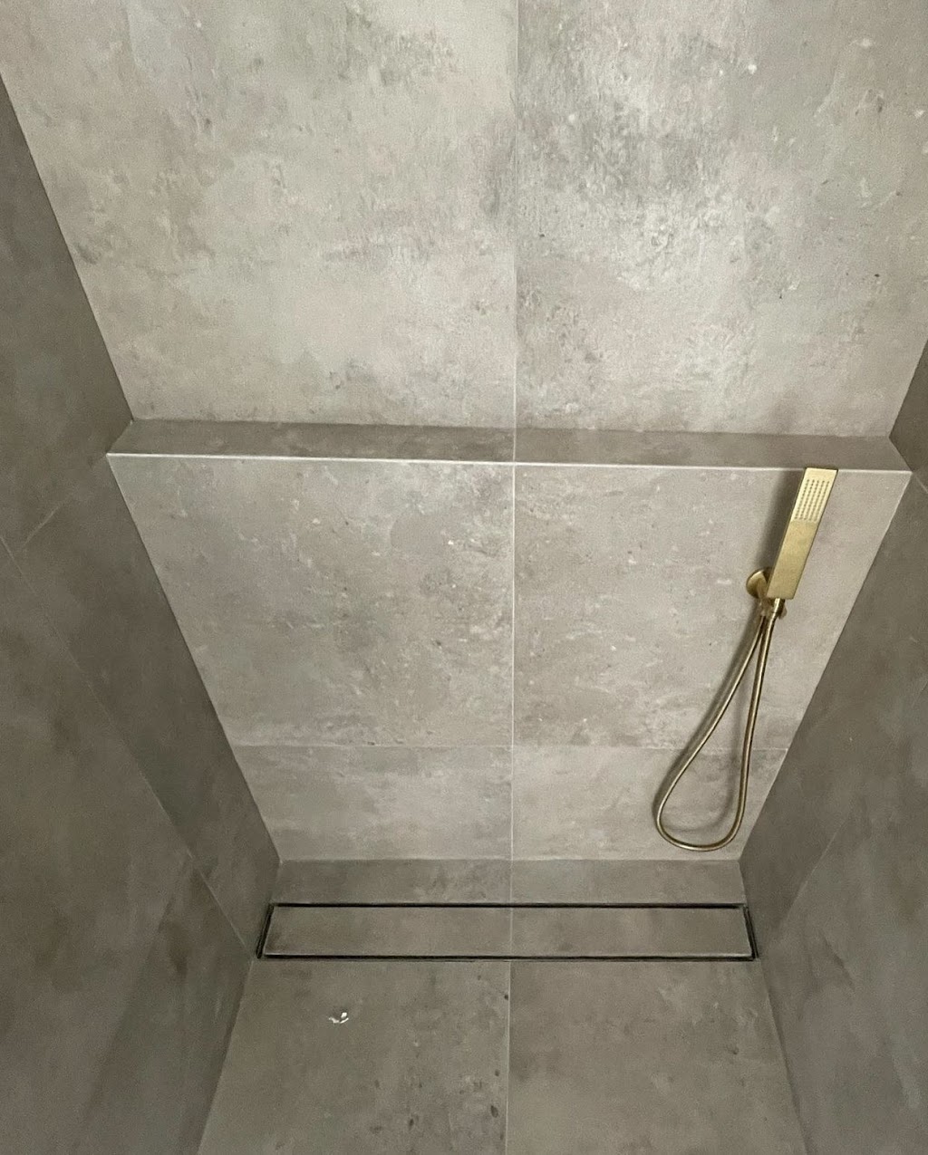 Tiling Inspirations Pty Ltd | Calabria Rd, Griffith NSW 2680, Australia | Phone: 0410 585 942
