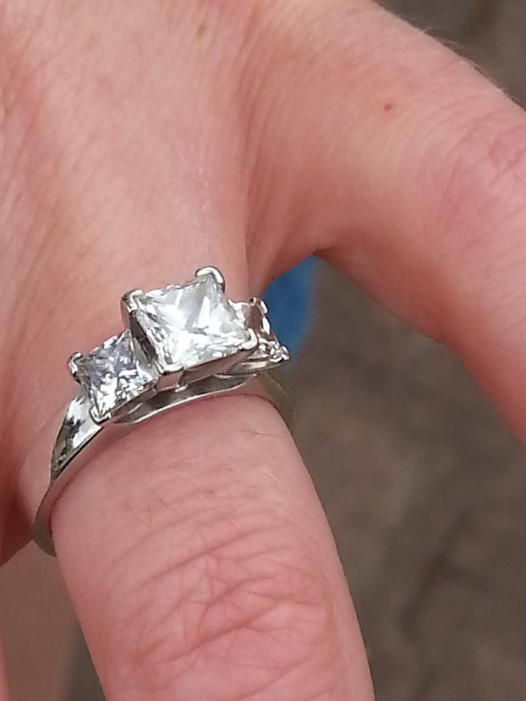 Lost Ring Search | 21 Weemala Cres, Rostrevor SA 5073, Australia | Phone: 0433 164 587