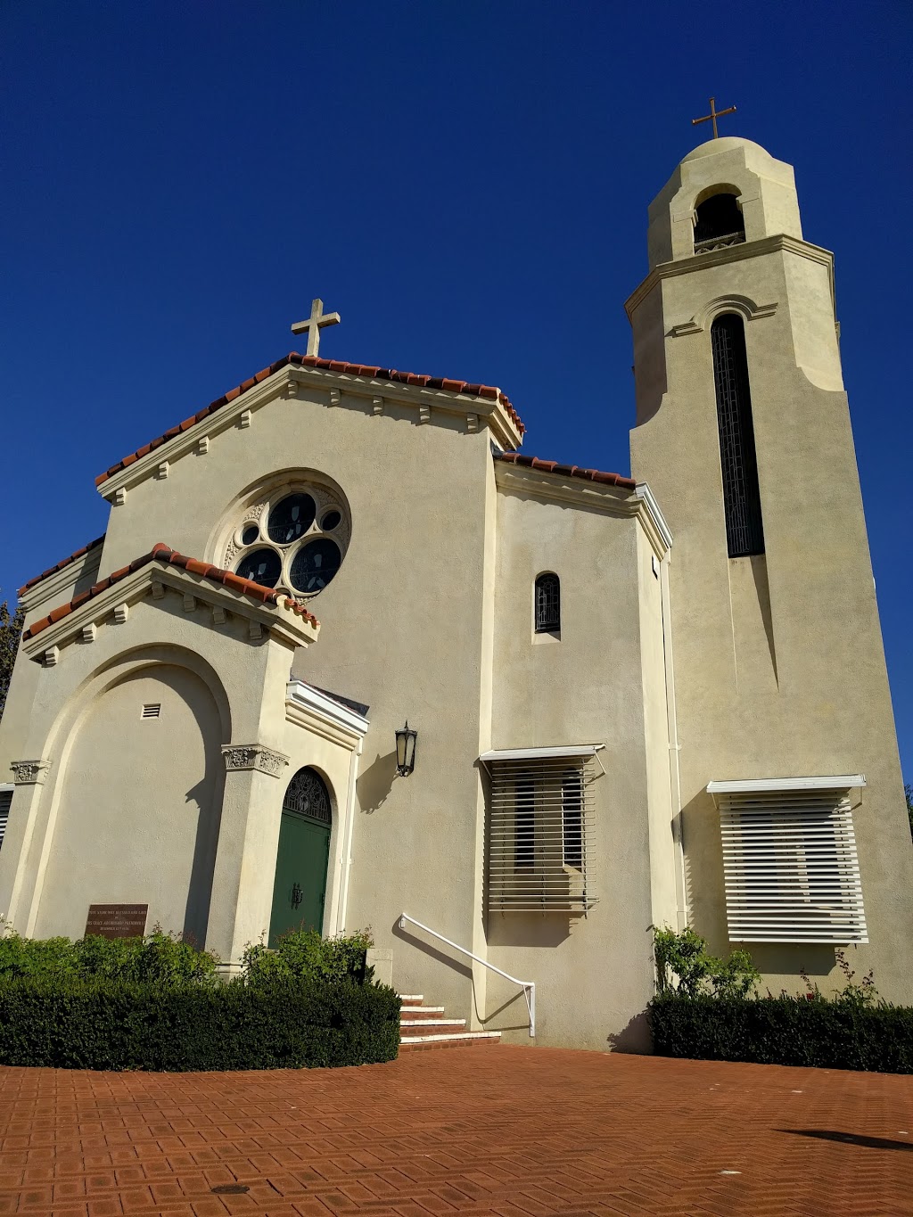 St Columba Catholic Church | church | 25 Forrest St, South Perth WA 6151, Australia | 0893673950 OR +61 8 9367 3950