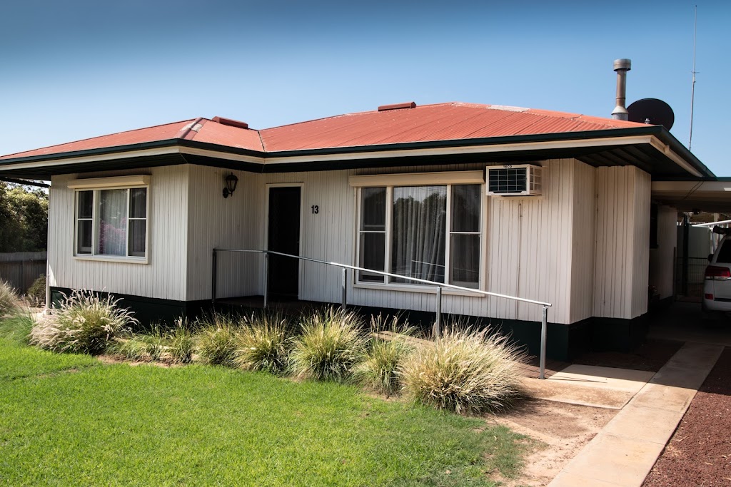 Granite Domes Accommodation | lodging | 13 Thomas St, Minnipa SA 5654, Australia | 0448010099 OR +61 448 010 099