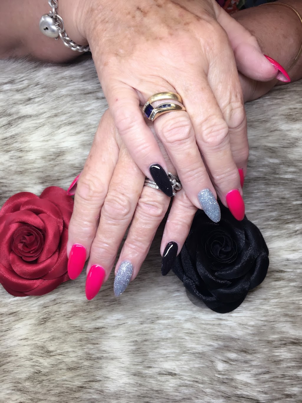 Endless Rose Nails & Spa | 8 Lamont St, Wangaratta VIC 3677, Australia | Phone: 0434 724 855