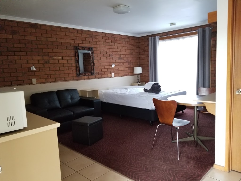 Shannon Motor Inn | 283/285 Shannon Ave, Newtown VIC 3220, Australia | Phone: (03) 5222 4355