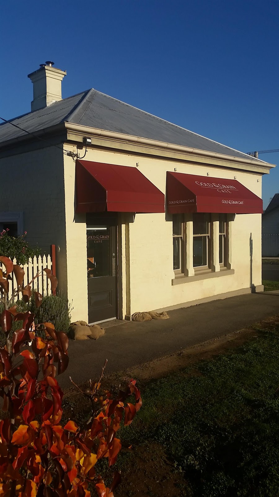 Gold and Grain cafe | cafe | 71 Broadway, Dunolly VIC 3472, Australia | 0447796303 OR +61 447 796 303
