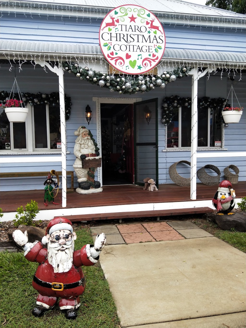 Tiaro Christmas Cottage | home goods store | 24 Mayne St, Tiaro QLD 4655, Australia | 0741939834 OR +61 7 4193 9834