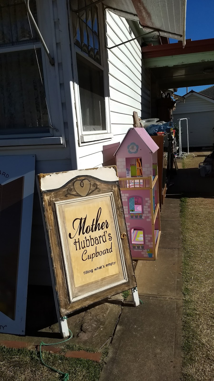 Mother Hubbards Cupboard | 65 Harrington St, Camden NSW 2570, Australia | Phone: (02) 9191 4999