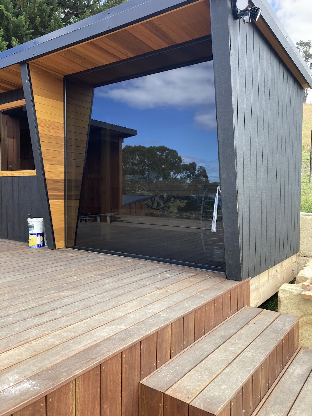 Huon Valley Glass | 3 Elizabeth St, Cygnet TAS 7112, Australia | Phone: 0408 197 149