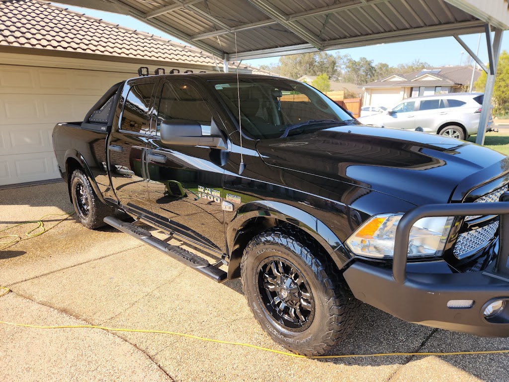 Shine and Revive mobile detailing | 14 Sandra Ct, Adare QLD 4343, Australia | Phone: 0401 798 345