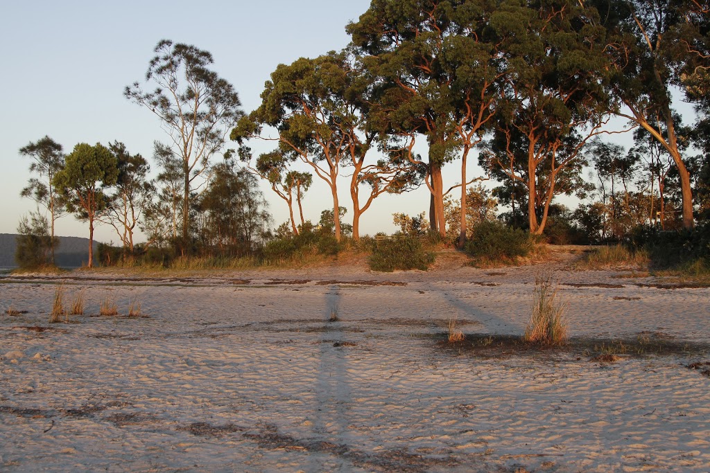 Smiths Lake Park Amaroo Dr | 8 Amaroo Dr, Smiths Lake NSW 2428, Australia