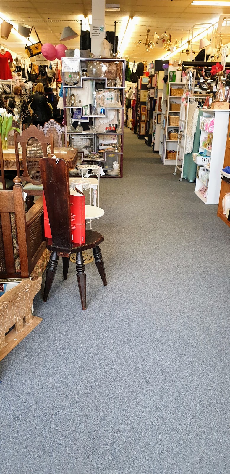 Treasure Chest Anglicare Op Shop | 24B John St, Lilydale VIC 3140, Australia | Phone: (03) 9735 4567