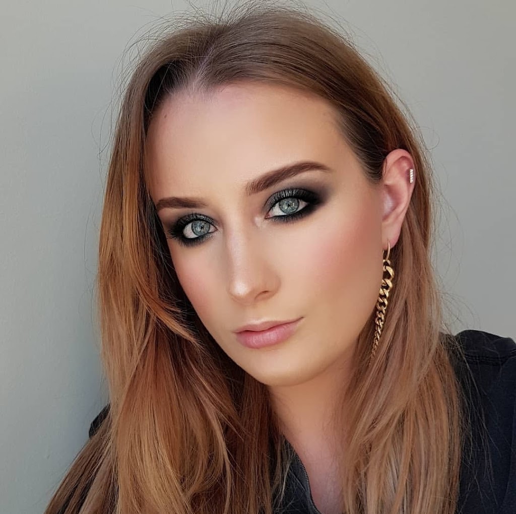 Alex Grbas Makeup & Hair | 225 Fisher Rd N, Cromer NSW 2099, Australia | Phone: 0435 005 830