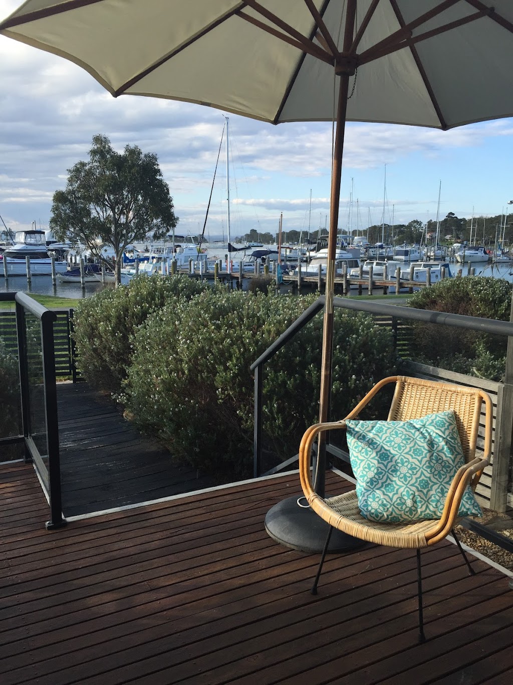 Absolute Waterfront on Raymond Island | 70 Eighth Ave, Raymond Island VIC 3880, Australia | Phone: 0438 200 052