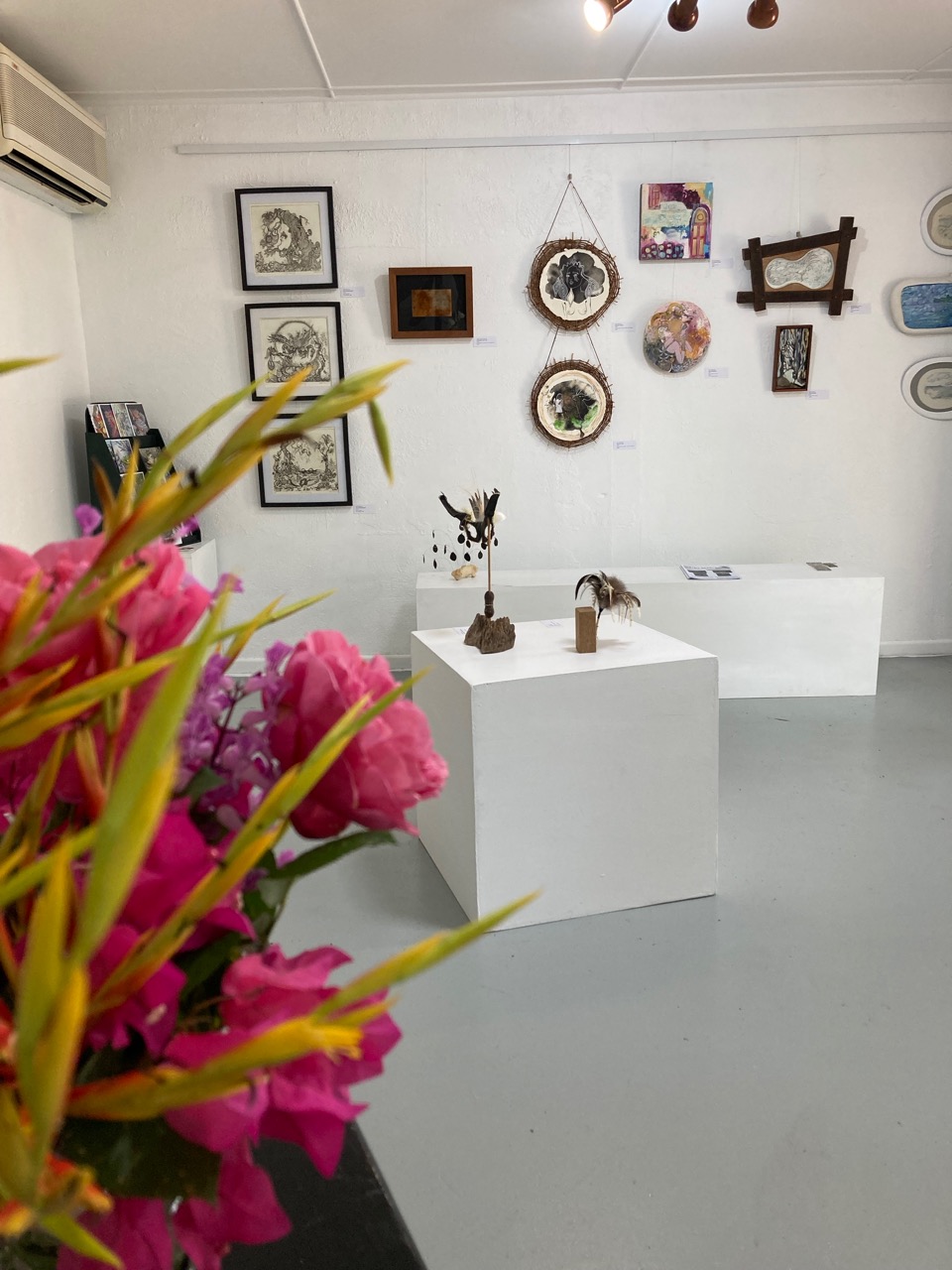 little gallery | 1454 Kyogle Rd, Uki NSW 2484, Australia | Phone: 0422 727 947