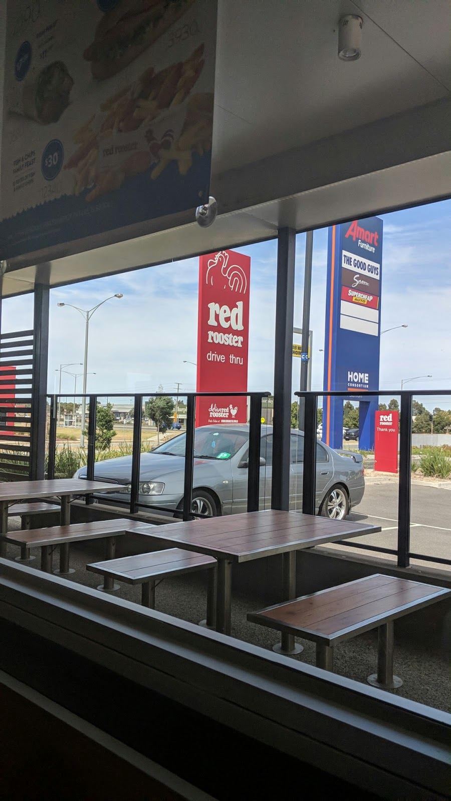 Red Rooster | restaurant | 825 Lakeside Blvd, Pakenham VIC 3810, Australia | 0359415592 OR +61 3 5941 5592