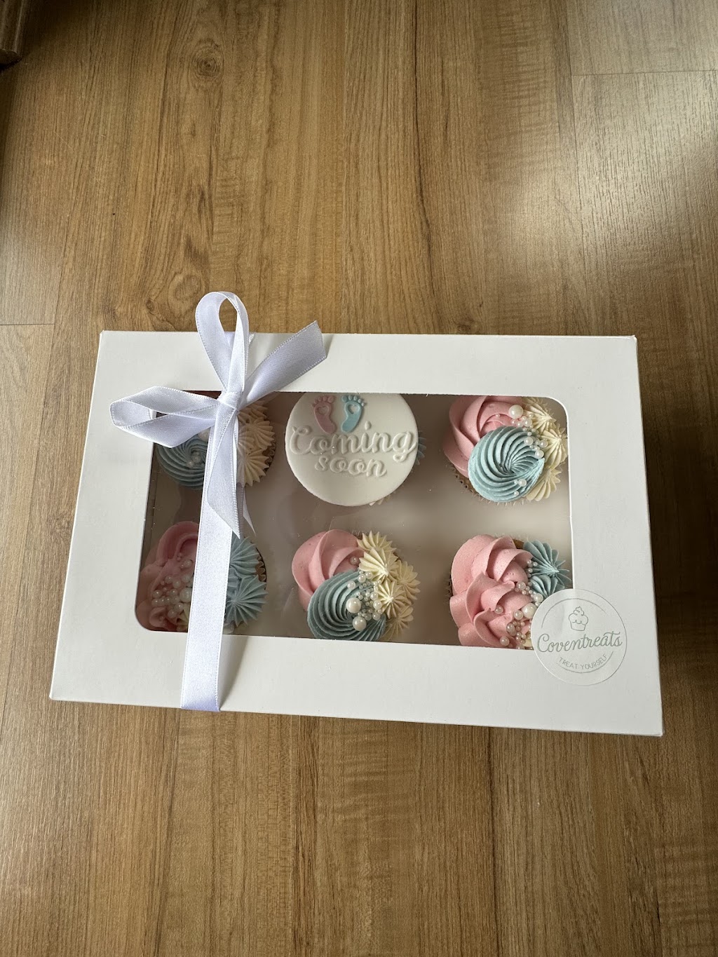 Coventreats - Custom Cakes | 18 Grassmere Rd, Langwarrin VIC 3910, Australia | Phone: 0433 804 617