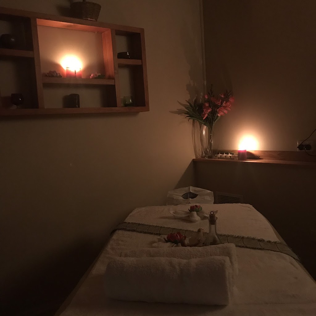 Cattleya Orchid Massage | health | 25 Lergessner St, Biggera Waters QLD 4216, Australia | 0405655736 OR +61 405 655 736