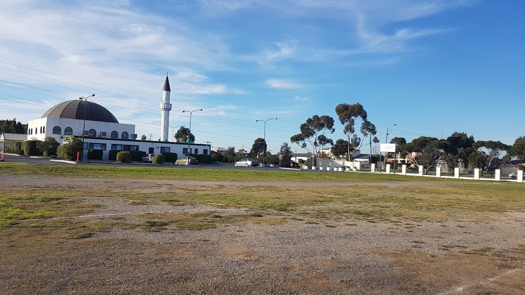 Australian Bosnian Islamic Centre Deer Park | 285 Station Rd, Albanvale VIC 3021, Australia | Phone: (03) 9310 8811
