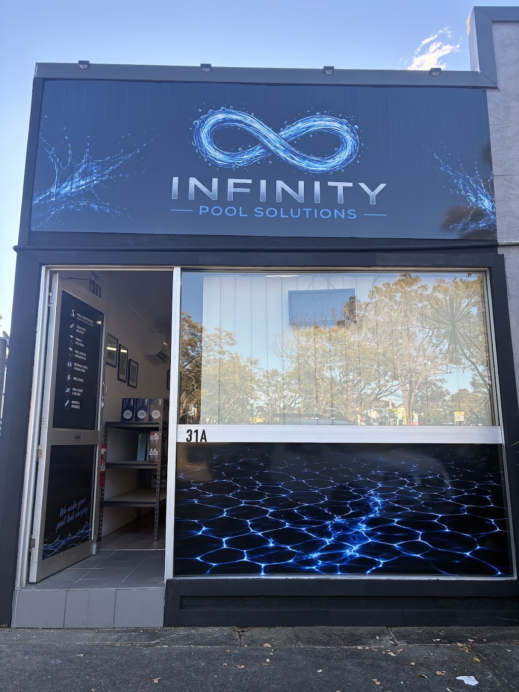 Infinity pool solutions | 31 Fourteenth St, Warragamba NSW 2752, Australia | Phone: 0420 700 577