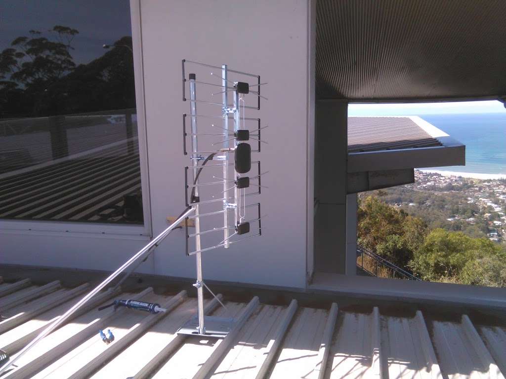 Mervyn Roulston TV Antenna Repairs and Installations |  | Luke Pl, Horsley NSW 2530, Australia | 0407288600 OR +61 407 288 600