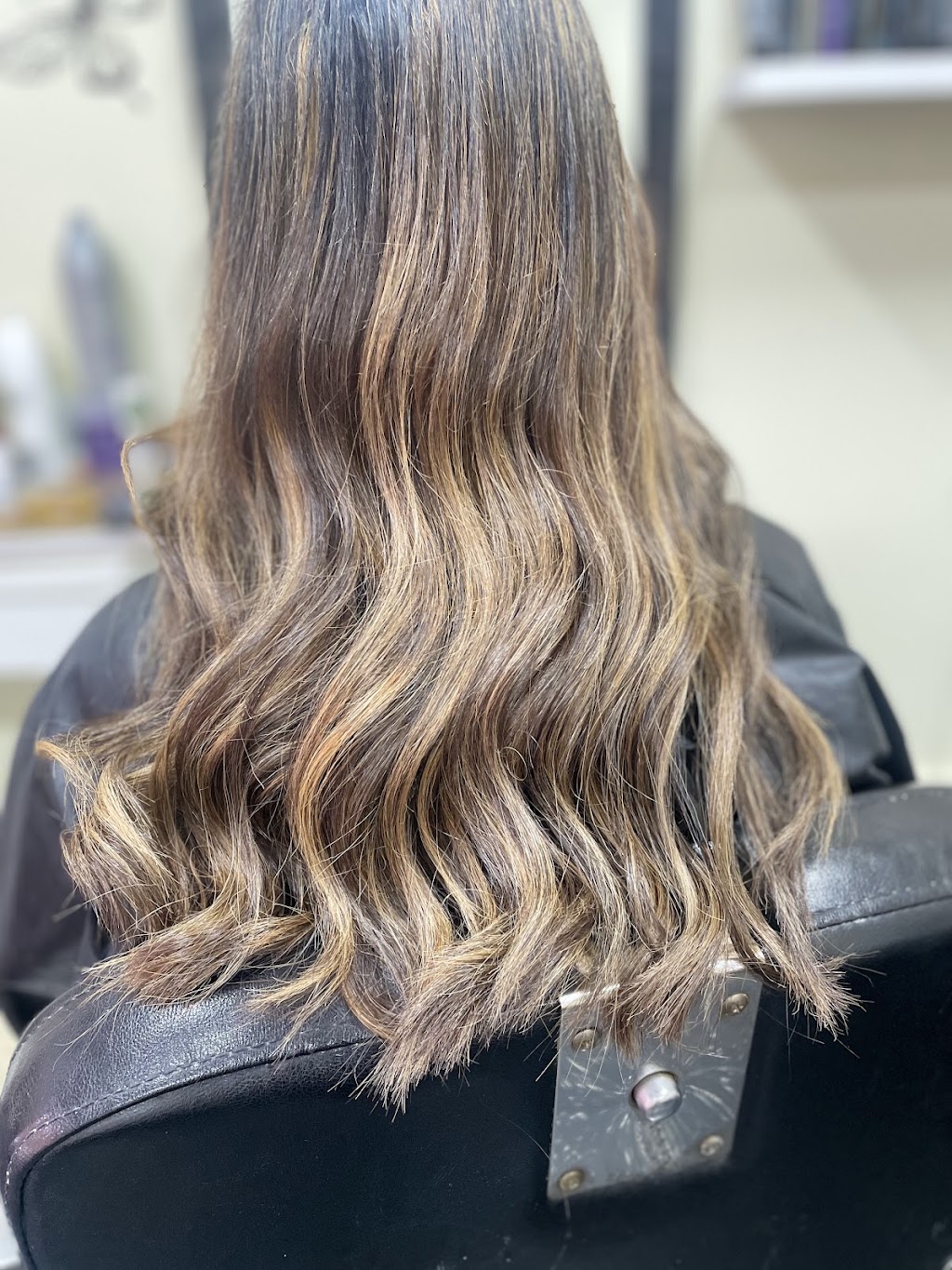 Glamzone hair and beauty | 30 Leopold St, Strathtulloh VIC 3338, Australia | Phone: 0481 819 666