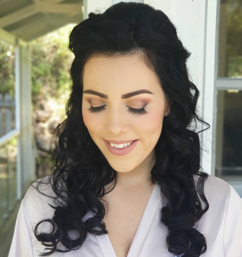 Goddess Makeup Design, Cabarita Beach, Mobile Makeup Artist | 44 Grass Tree Cct, Bogangar NSW 2488, Australia | Phone: 0481 111 951