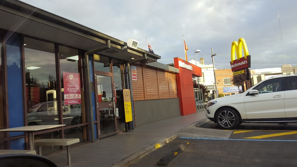 McDonalds Kew | meal takeaway | 261-267 High St, Kew VIC 3101, Australia | 0398533822 OR +61 3 9853 3822