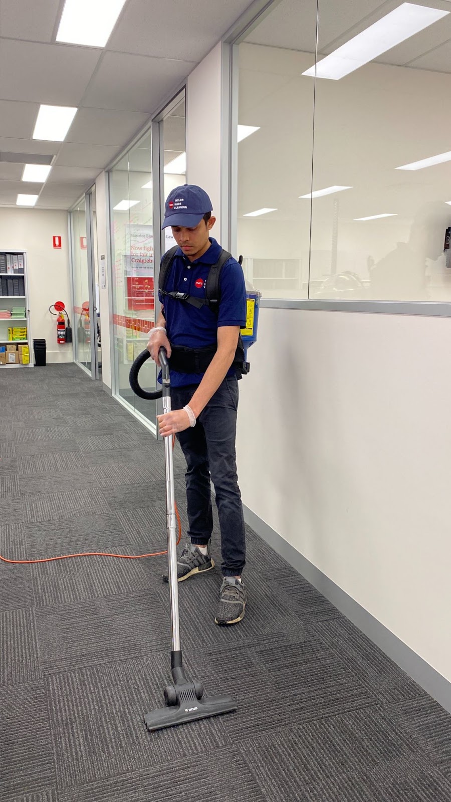 Taylormade Commercial Cleaning Services | 20 Mernoo Ave, Clyde North VIC 3978, Australia | Phone: 1300 089 845