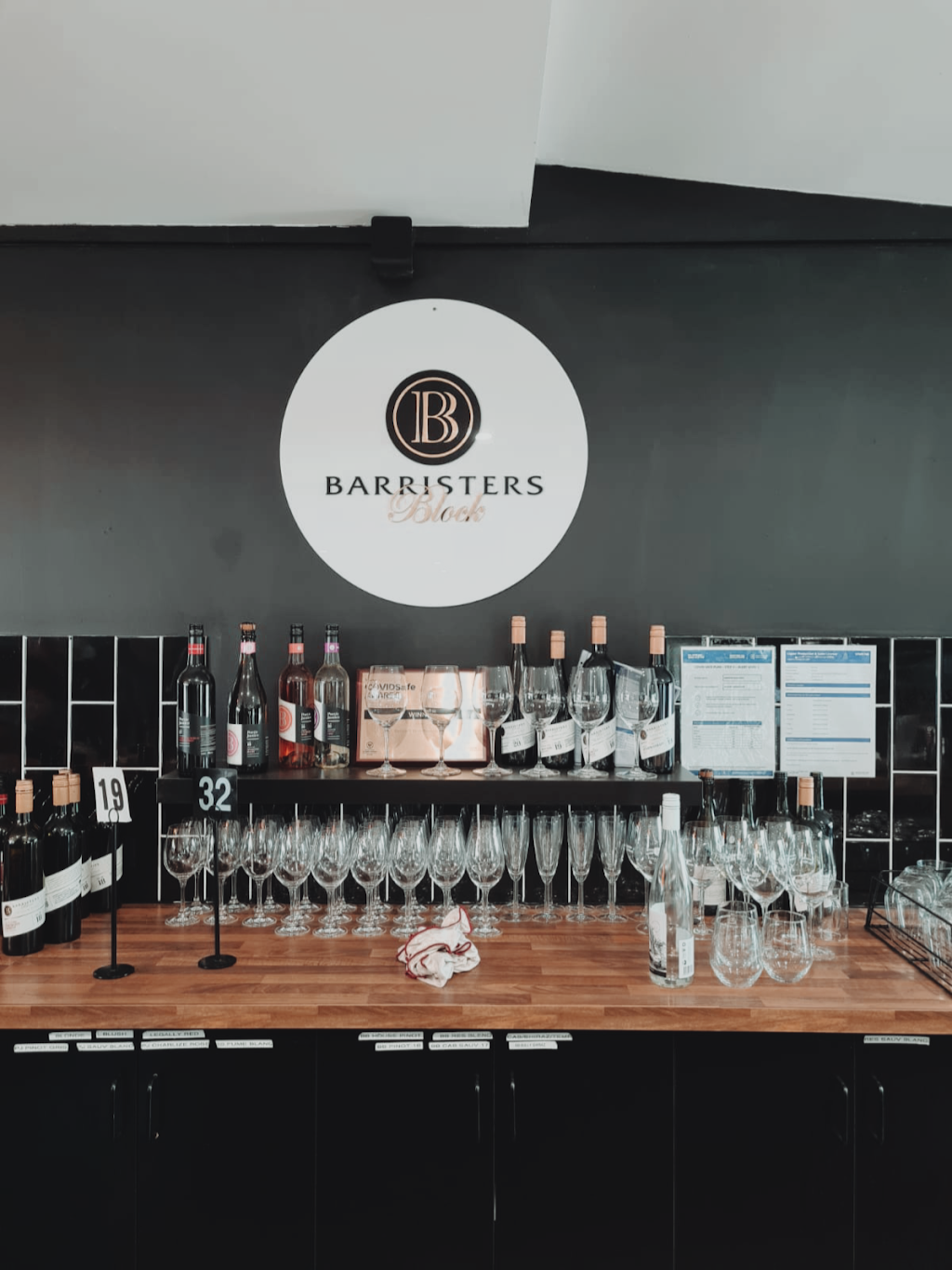Barristers Block Wines | tourist attraction | 141 Onkaparinga Valley Rd, Woodside SA 5244, Australia | 0883897706 OR +61 8 8389 7706