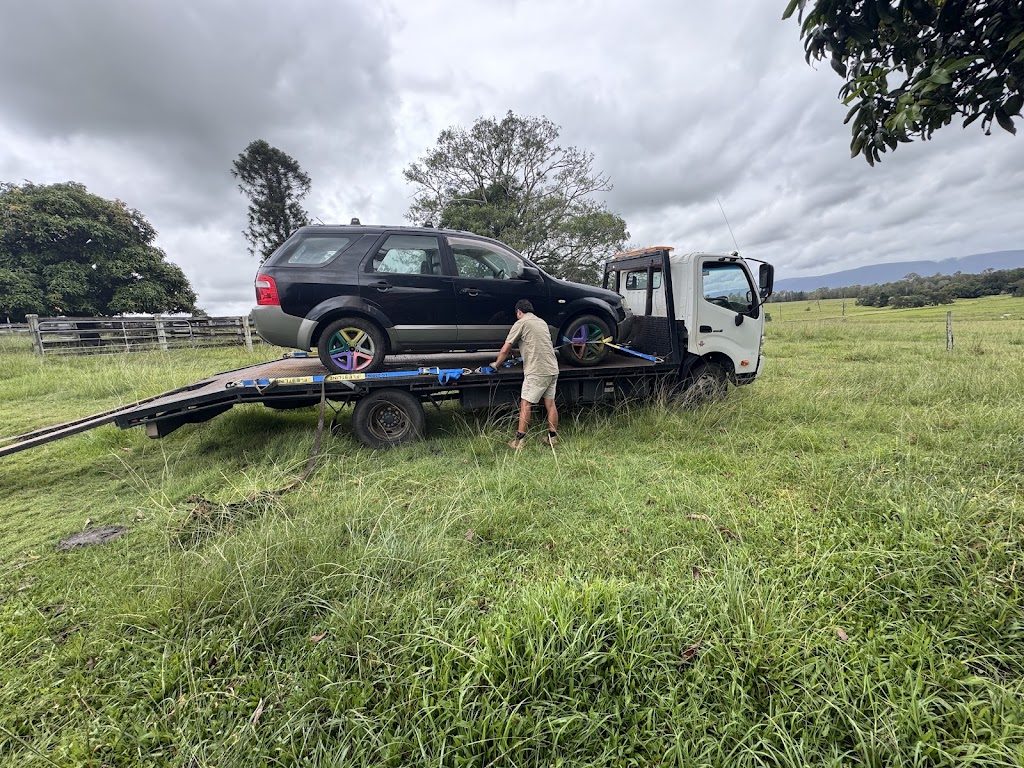 Damiani car removal | 10 Jocelyn St, Caboolture QLD 4510, Australia | Phone: 0467 069 427