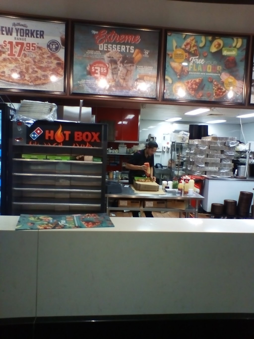 Dominos Pizza Toronto | 2 James St, Toronto NSW 2283, Australia | Phone: (02) 4974 6720