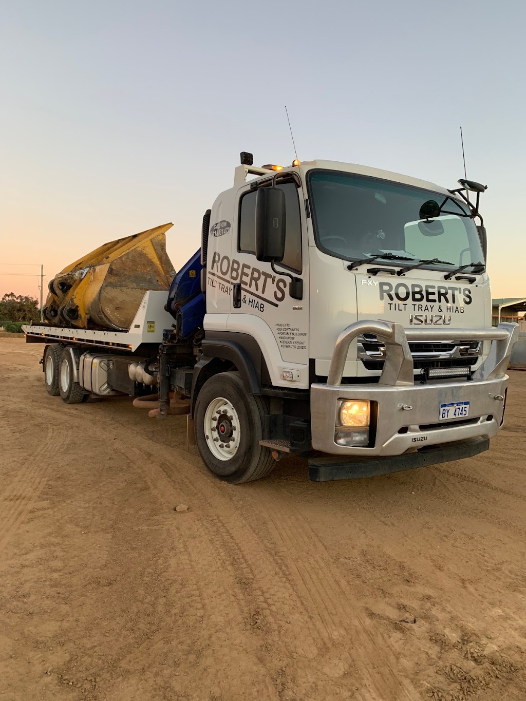 Roberts Tilt Tray & Hiab Service | 53 Coleman Turn, Picton East WA 6229, Australia | Phone: 0418 931 328