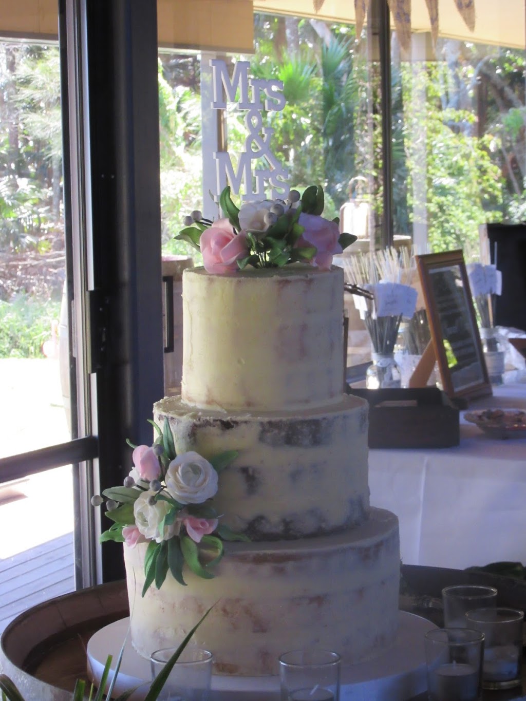 Sugarart Cakes | 23 Campbell St, Taree NSW 2430, Australia | Phone: 0450 973 216