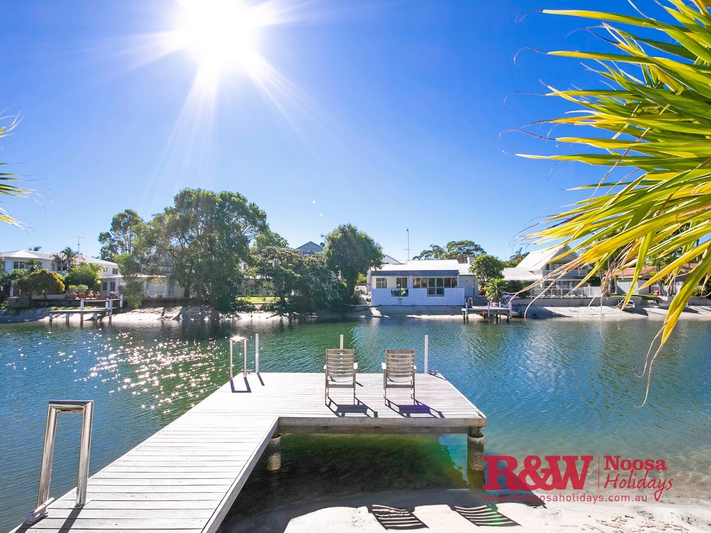 24 Mossman - RW Noosa Holidays | 24 Mossman Ct, Noosa Heads QLD 4567, Australia | Phone: (07) 5448 0966