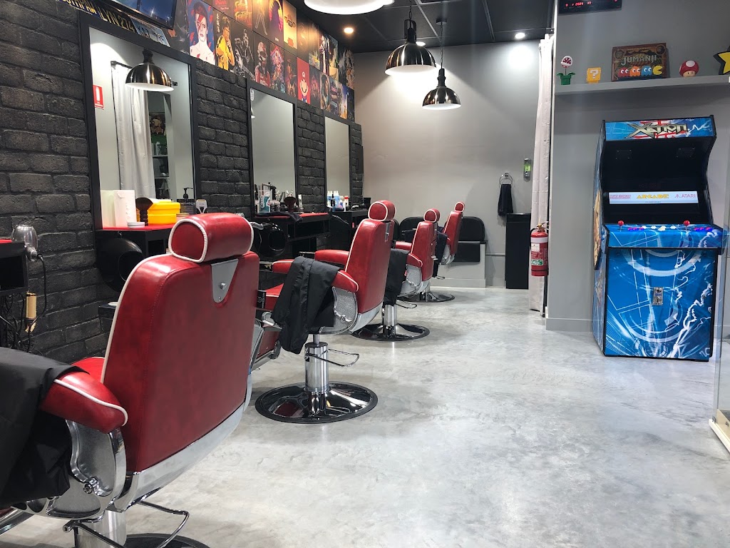 Man in the mirror barbershop | hair care | Shop 4C/159 Ridgecrop Dr, Castle Hill NSW 2154, Australia | 0421144711 OR +61 421 144 711