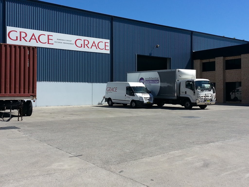 Grace Removals Wollongong | 64 Doyle Ave, Unanderra NSW 2526, Australia | Phone: 1300 723 844