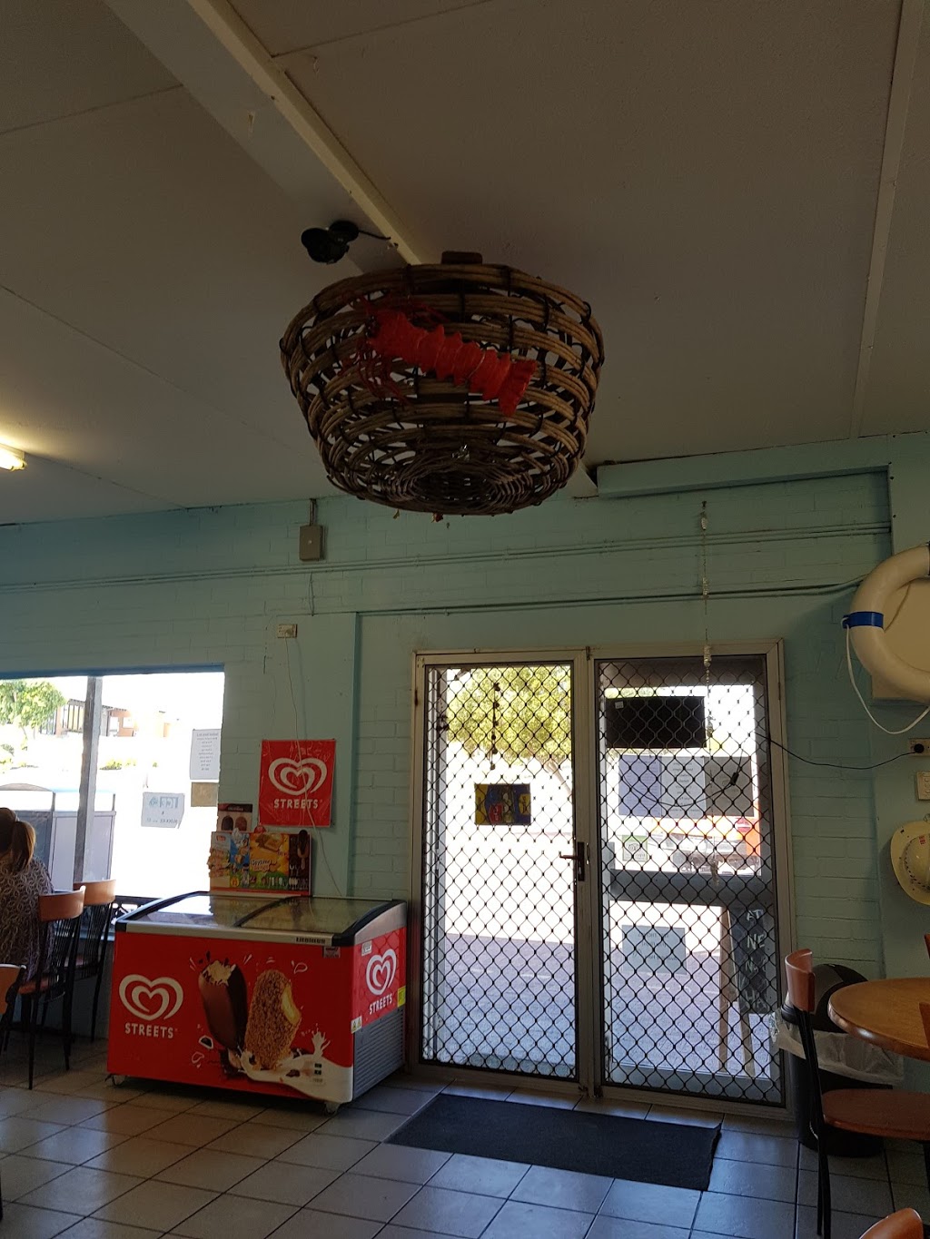 Sea Breeze Cafe | 10 Cadiz St, Cervantes WA 6511, Australia | Phone: (08) 9652 7233