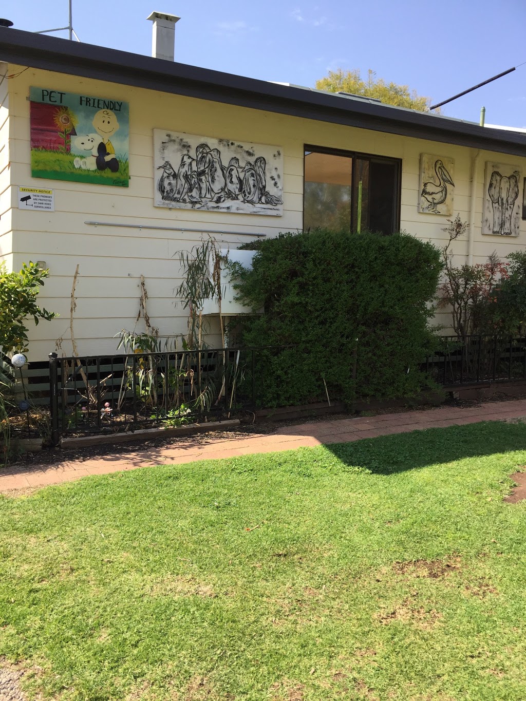 Tooleybuc Pet Friendly Caravan Park | 63 Murray St, Tooleybuc NSW 2736, Australia | Phone: (03) 5030 5025