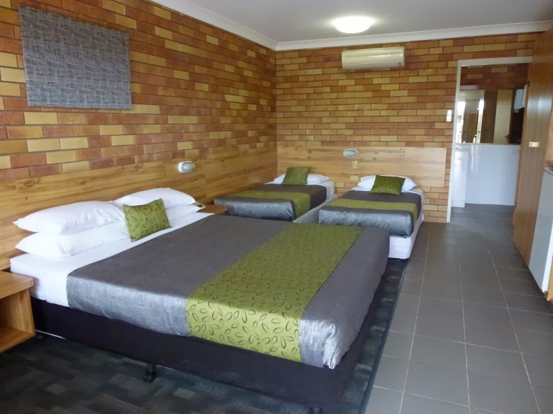 Merino Motor Inn | lodging | 78 Victoria St, St George QLD 4487, Australia | 0746253333 OR +61 7 4625 3333