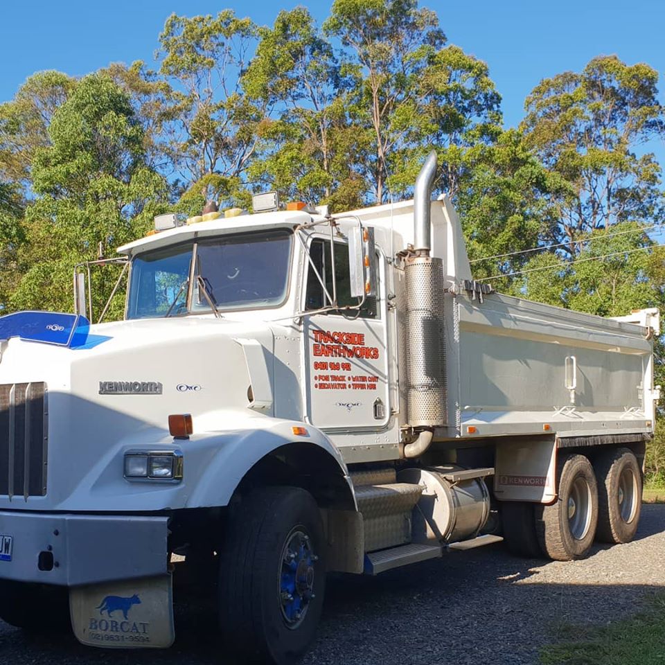 Trackside Earthworks | 86 Bull Hill Rd, Tinonee NSW 2430, Australia | Phone: 0401 968 992