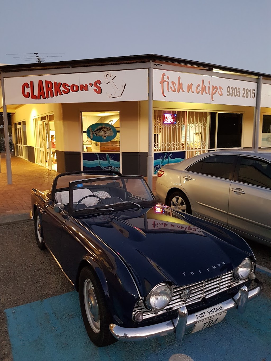 Clarkson Fish & Chips | meal takeaway | Shop 11 Clarkson Shopping Ctr Ainsbury Pde, Clarkson WA 6030, Australia | 0893052815 OR +61 8 9305 2815