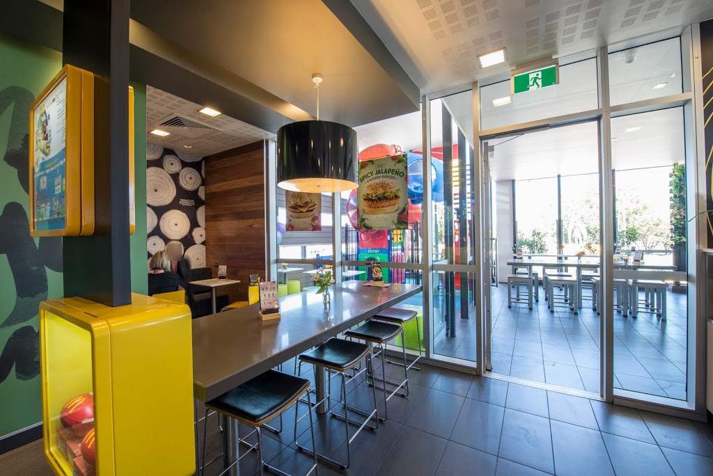 McDonalds Chinchilla | cafe | 113 Chinchilla St, Chinchilla QLD 4413, Australia | 0746627801 OR +61 7 4662 7801