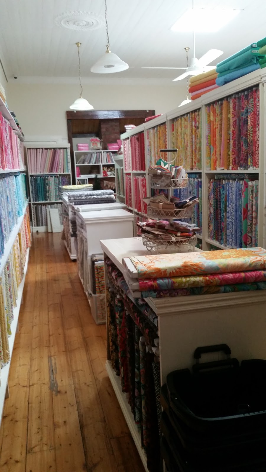 Millrose Quilting & Gallery | home goods store | 92 Inglis St, Ballan VIC 3342, Australia | 0353682995 OR +61 3 5368 2995