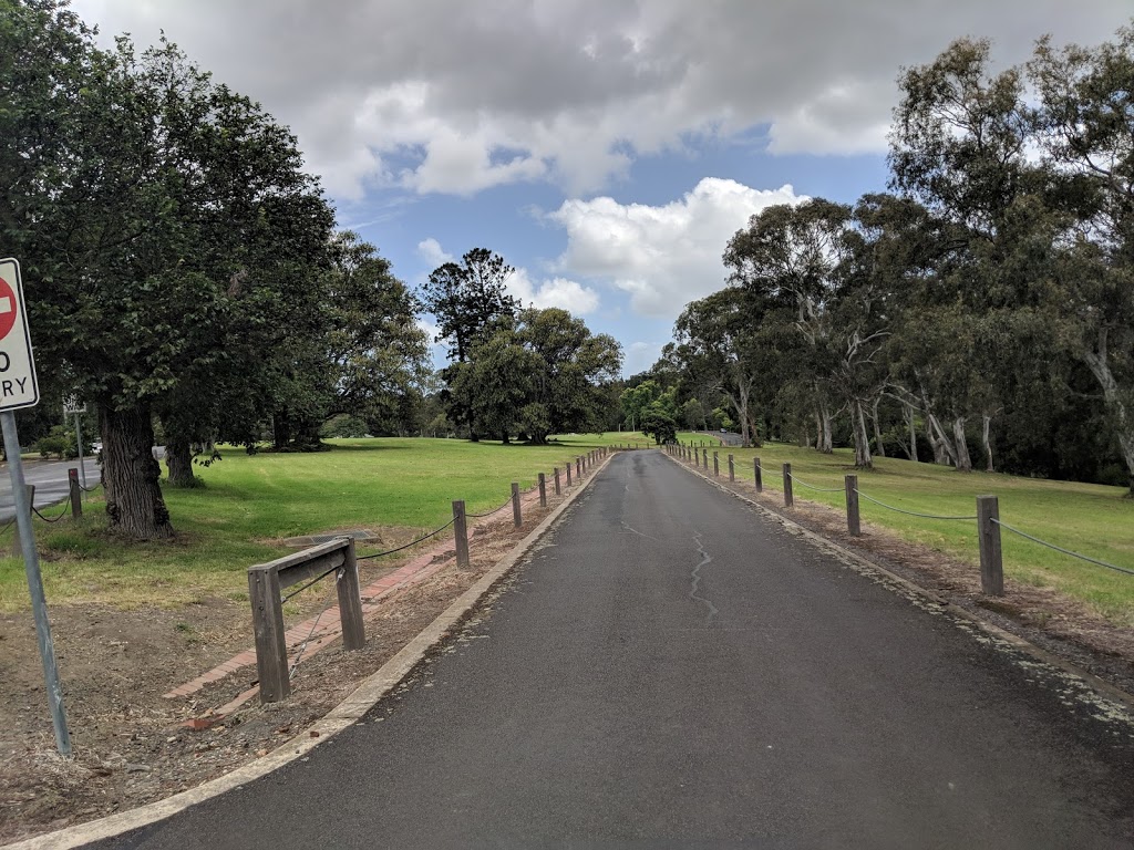 Loop Picnic Area and Playground | park | Yarra Bend Rd, Fairfield VIC 3078, Australia