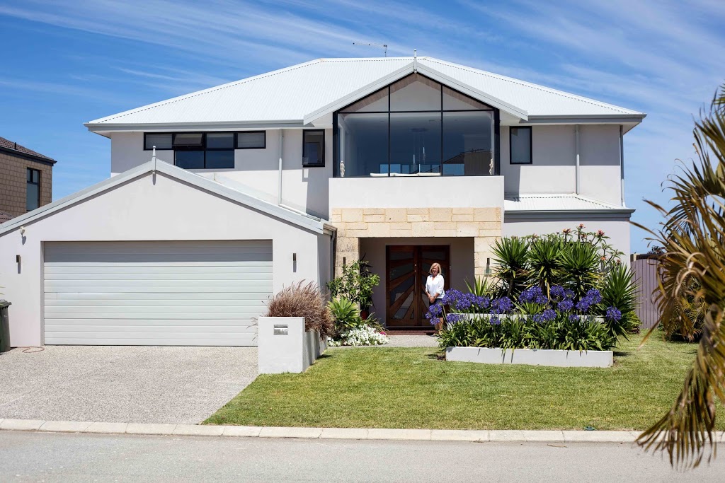 Sue Jones Exclusive Property Management | real estate agency | 17 Bantry Bend, Mindarie, Perth WA 6030, Australia | 0893058631 OR +61 8 9305 8631