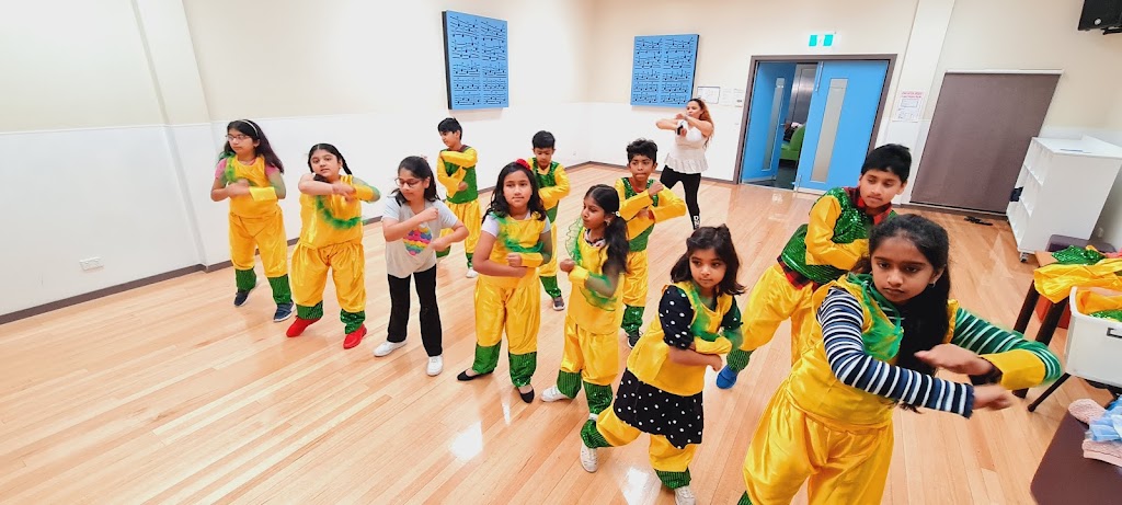 ARIES BOLLY DANCE SCHOOL | 7 Chianina La, Clyde North VIC 3978, Australia | Phone: 0430 836 752