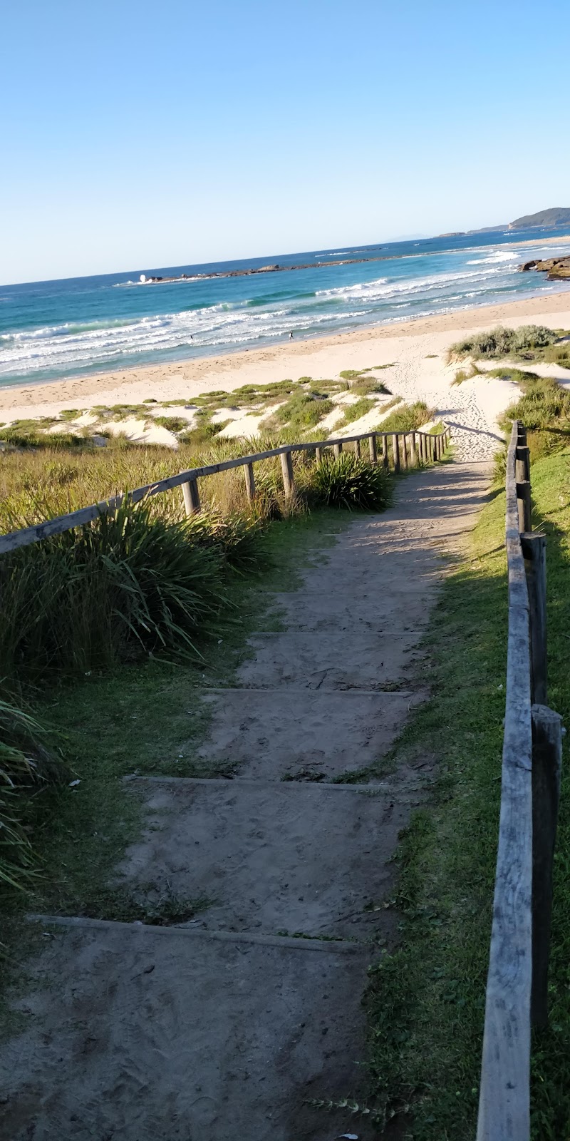 Pretty Beach cabins | 1 Pretty Beach Rd, Pretty Beach NSW 2539, Australia | Phone: 1300 072 757